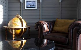 Akureyri Retreat